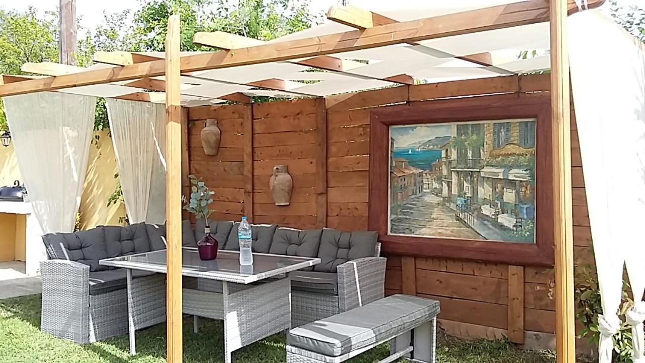 Eleas Gi Villa Vitaládes Екстериор снимка